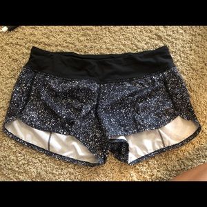 Lululemon Speed Up Shorts 2.5”